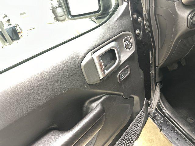 used 2020 Jeep Gladiator car, priced at $25,908