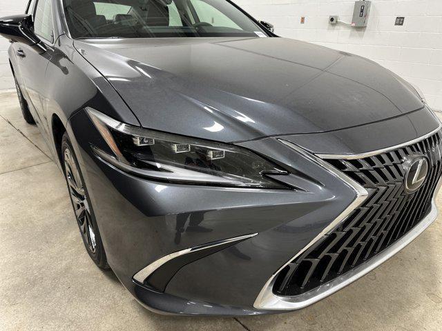 new 2025 Lexus ES 350 car, priced at $53,725