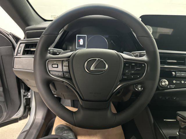 new 2025 Lexus ES 350 car, priced at $46,615