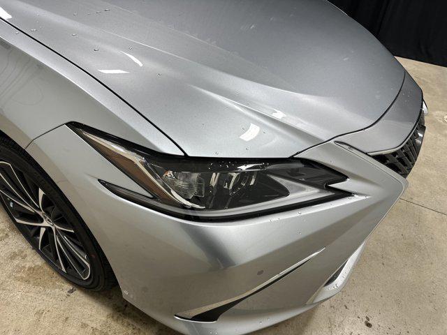new 2025 Lexus ES 350 car, priced at $46,615