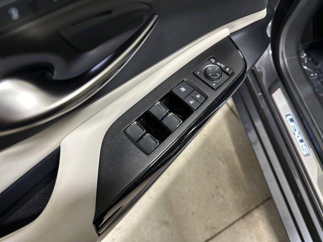 new 2025 Lexus ES 350 car, priced at $52,115