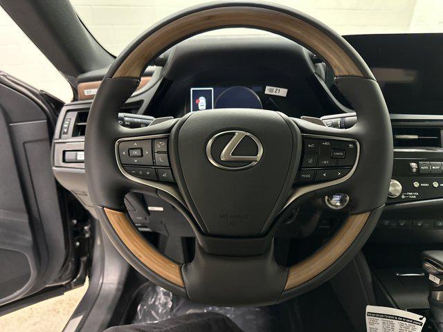 new 2025 Lexus ES 350 car, priced at $52,115