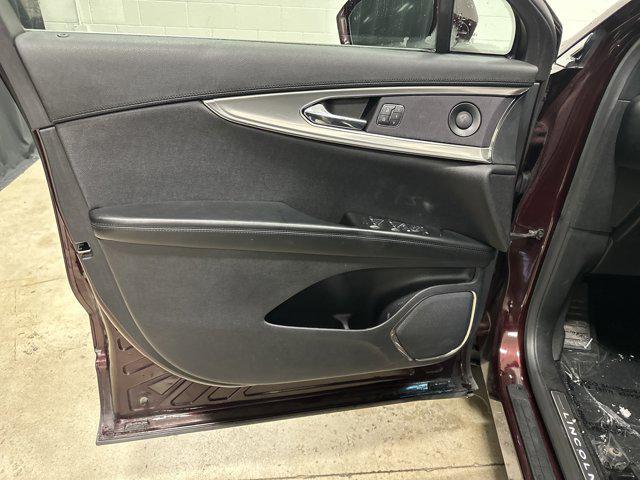 used 2019 Lincoln Nautilus car, priced at $20,904