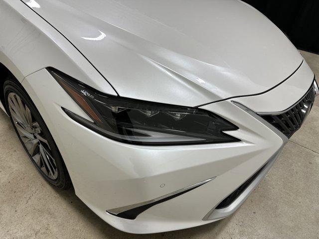 new 2025 Lexus ES 350 car, priced at $53,440