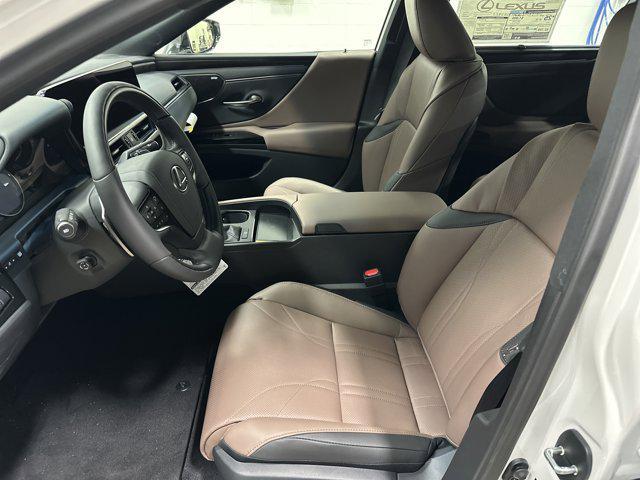 new 2025 Lexus ES 350 car, priced at $53,440