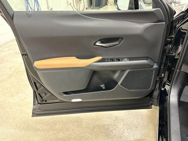 new 2025 Lexus UX 300h car, priced at $44,570