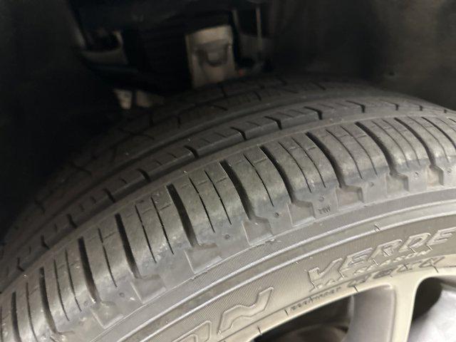 used 2021 Jeep Grand Cherokee car, priced at $29,161