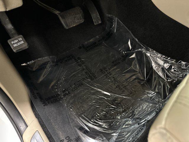 used 2015 Jeep Grand Cherokee car, priced at $13,521