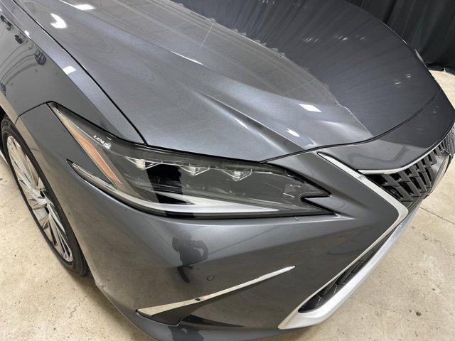 new 2025 Lexus ES 350 car, priced at $53,840