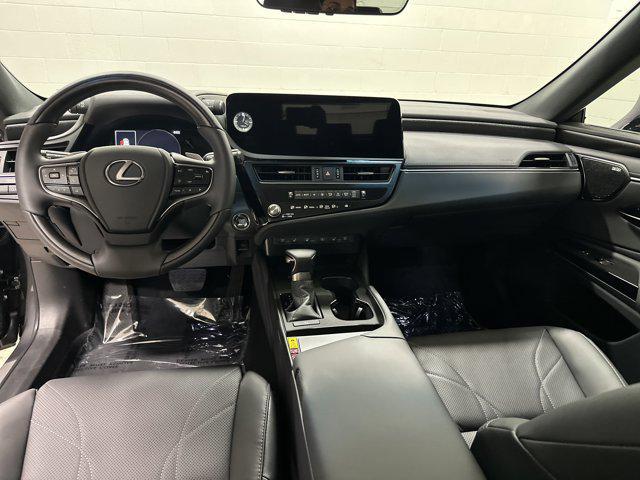 new 2025 Lexus ES 350 car, priced at $53,840