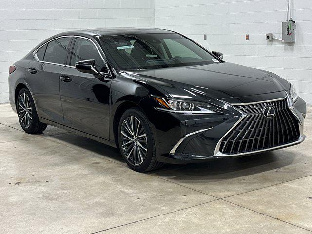 used 2025 Lexus ES 350 car, priced at $45,892