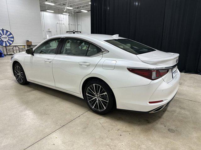 used 2024 Lexus ES 350 car, priced at $42,947