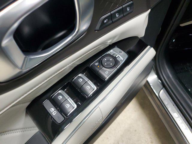 used 2025 Kia Sorento Hybrid car, priced at $37,992