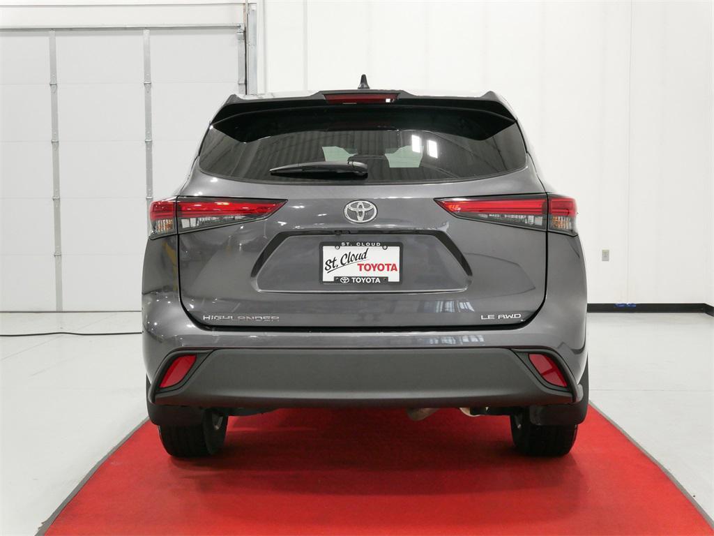 used 2022 Toyota Highlander car, priced at $35,991