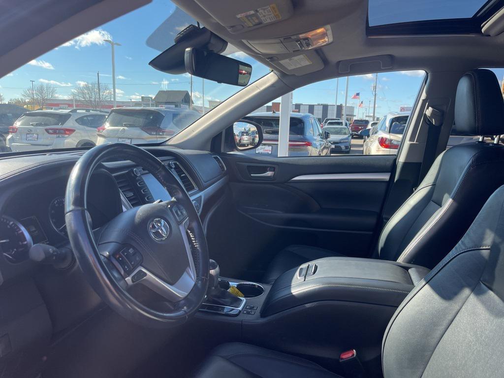 used 2017 Toyota Highlander car, priced at $20,991