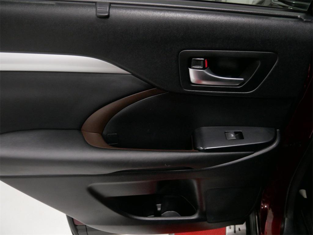 used 2017 Toyota Highlander car, priced at $20,991