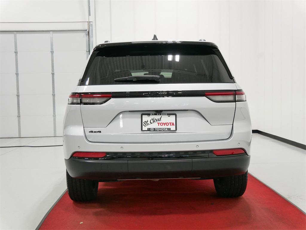 used 2023 Jeep Grand Cherokee car, priced at $34,991