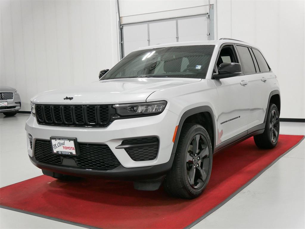 used 2023 Jeep Grand Cherokee car, priced at $34,991