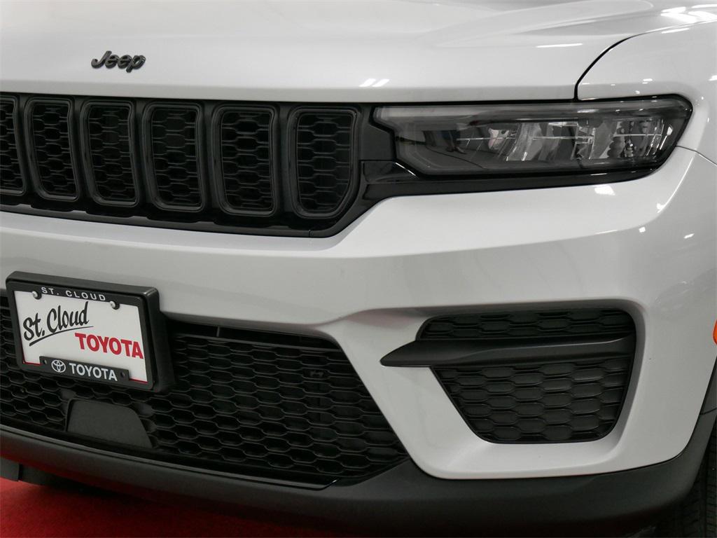 used 2023 Jeep Grand Cherokee car, priced at $34,991