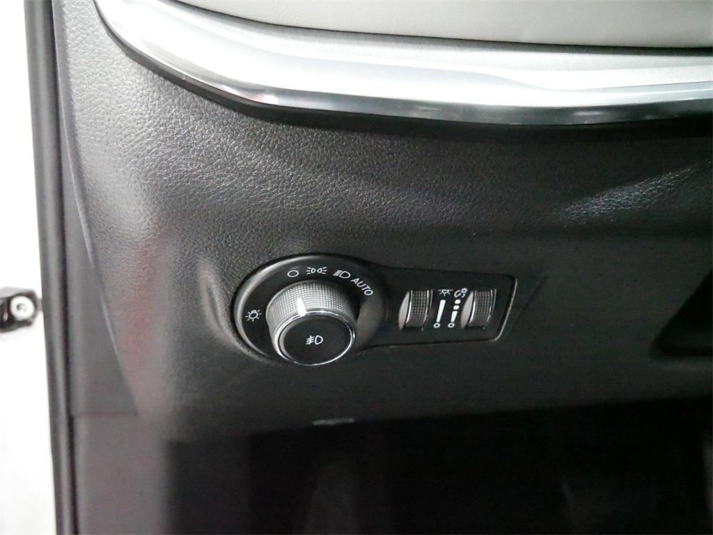 used 2022 Jeep Compass car, priced at $24,391