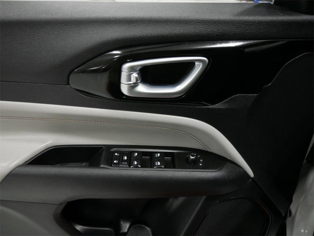 used 2022 Jeep Compass car, priced at $24,391