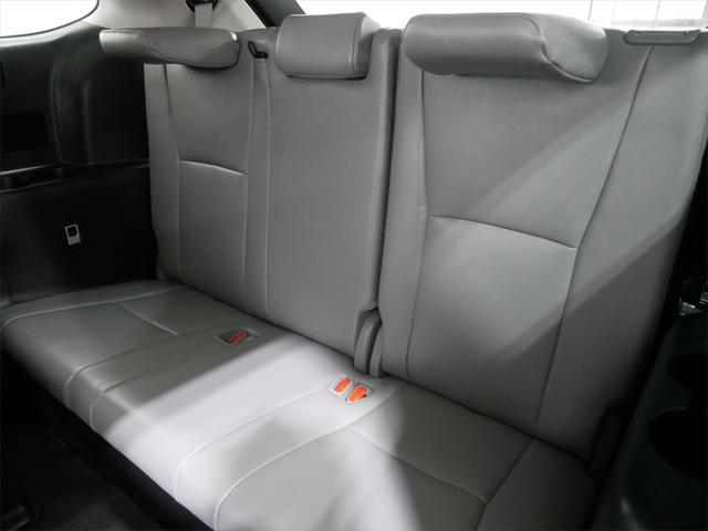used 2022 Toyota Highlander car, priced at $40,991