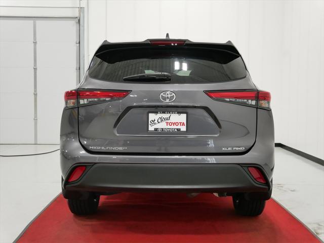 used 2022 Toyota Highlander car, priced at $40,991