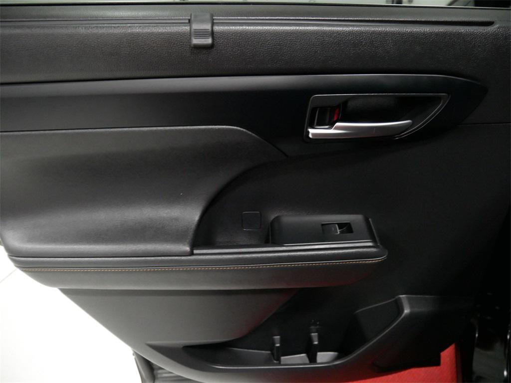 used 2023 Toyota Highlander Hybrid car, priced at $27,991