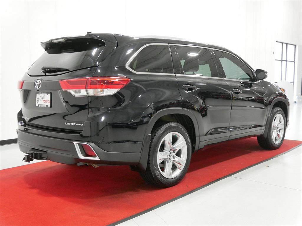 used 2019 Toyota Highlander car, priced at $25,991