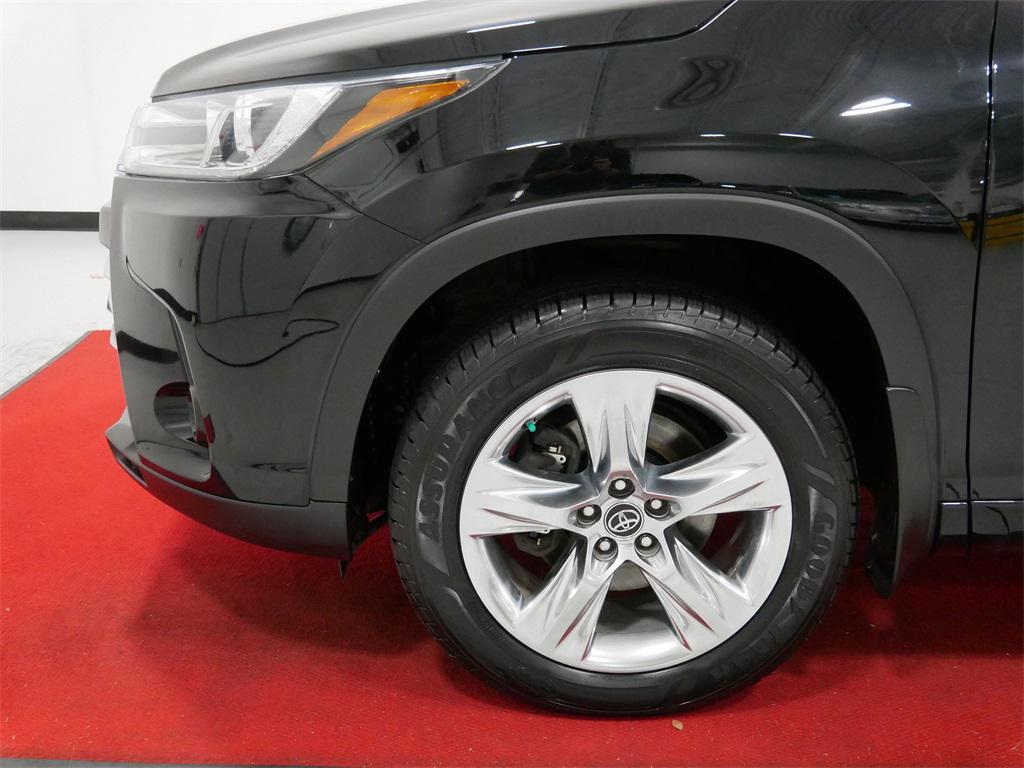 used 2019 Toyota Highlander car, priced at $25,991
