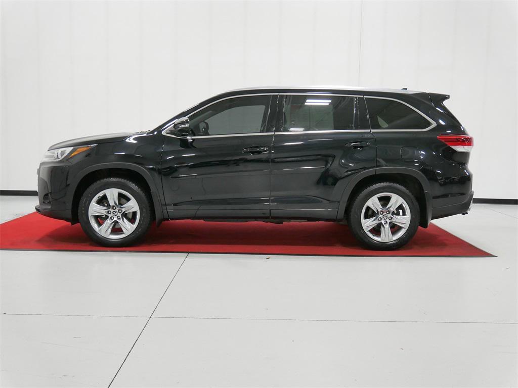 used 2019 Toyota Highlander car, priced at $25,991