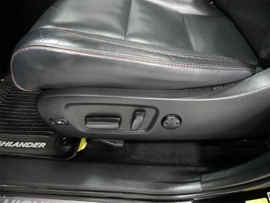 used 2019 Toyota Highlander car, priced at $25,991