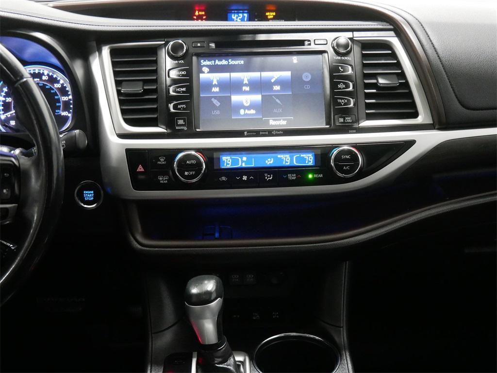used 2019 Toyota Highlander car, priced at $25,991