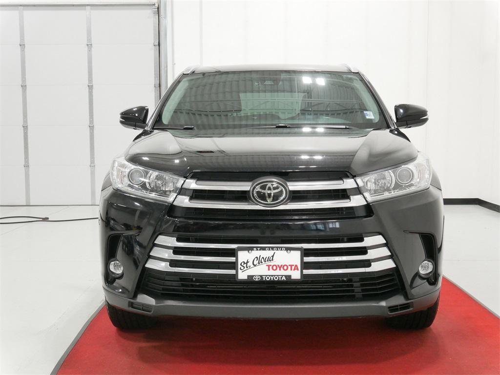 used 2019 Toyota Highlander car, priced at $25,991
