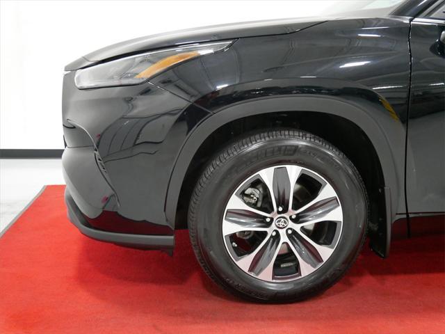 used 2022 Toyota Highlander car, priced at $42,991