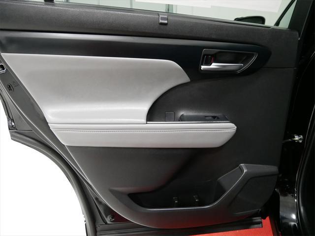 used 2022 Toyota Highlander car, priced at $42,991