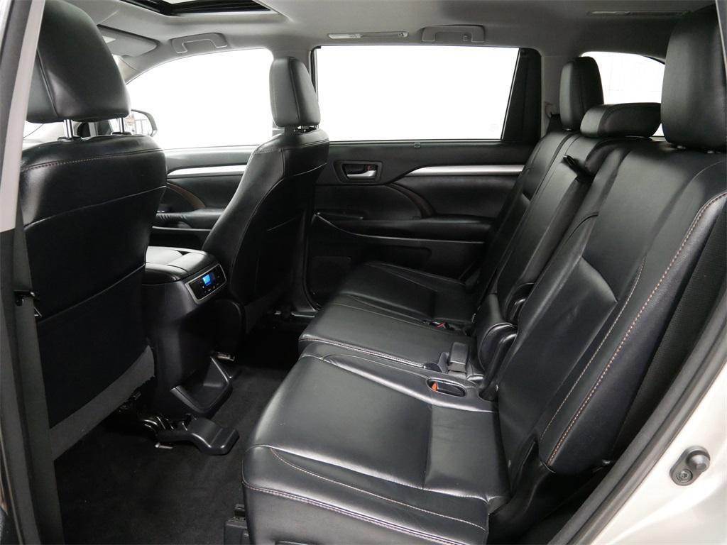 used 2015 Toyota Highlander car, priced at $14,991