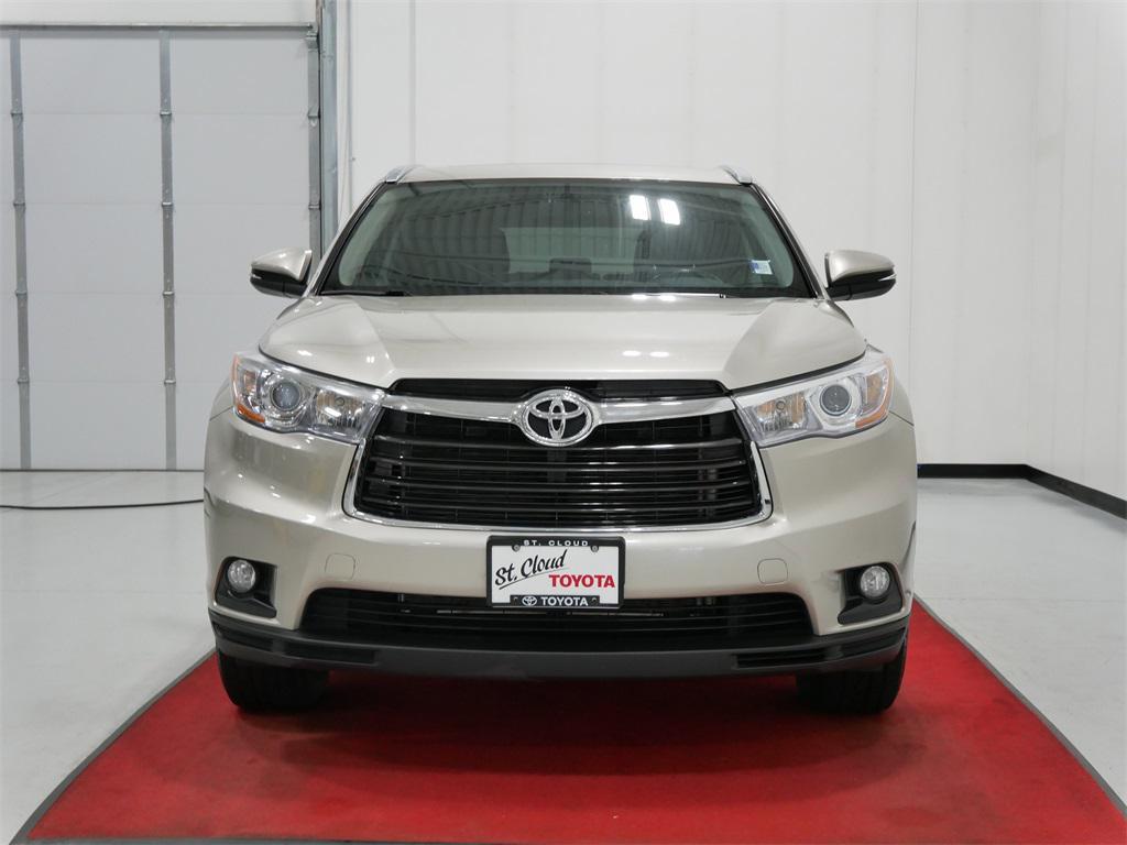 used 2015 Toyota Highlander car, priced at $14,991