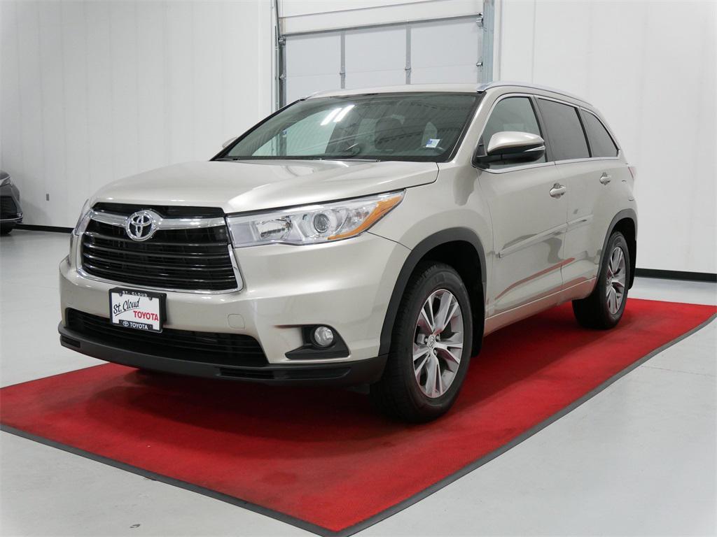 used 2015 Toyota Highlander car, priced at $14,991