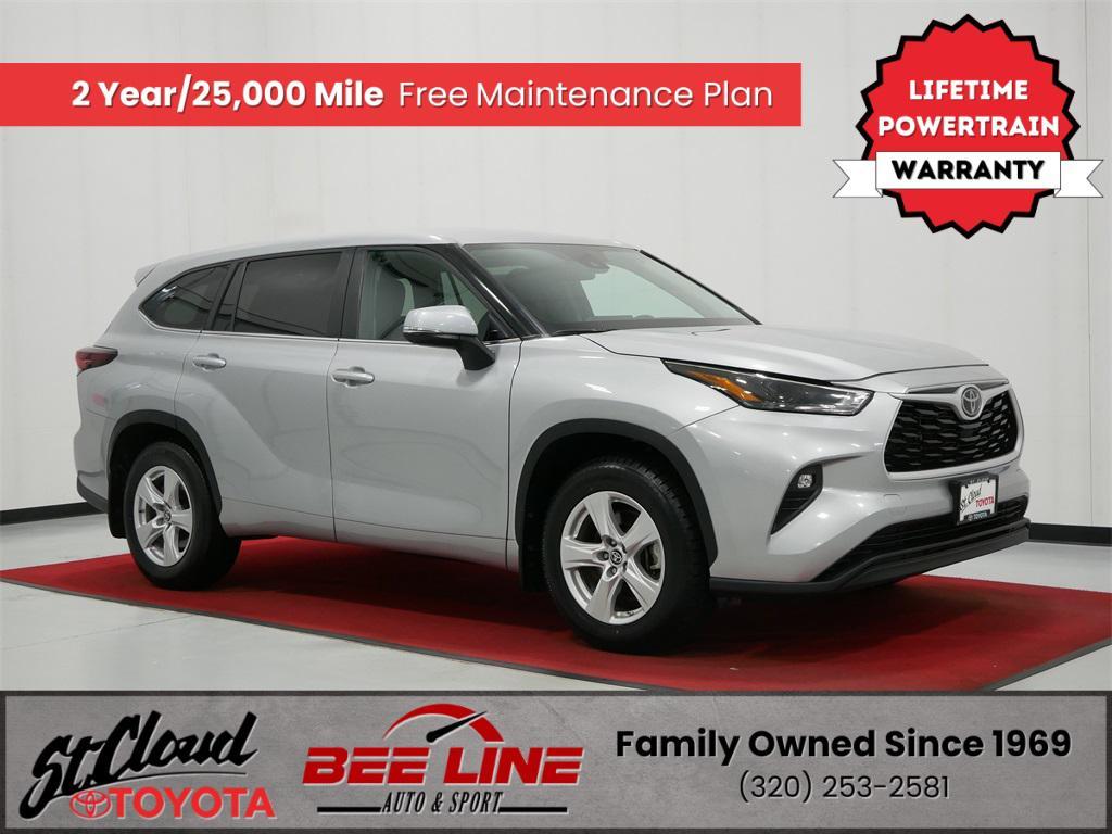 used 2024 Toyota Highlander car, priced at $36,991