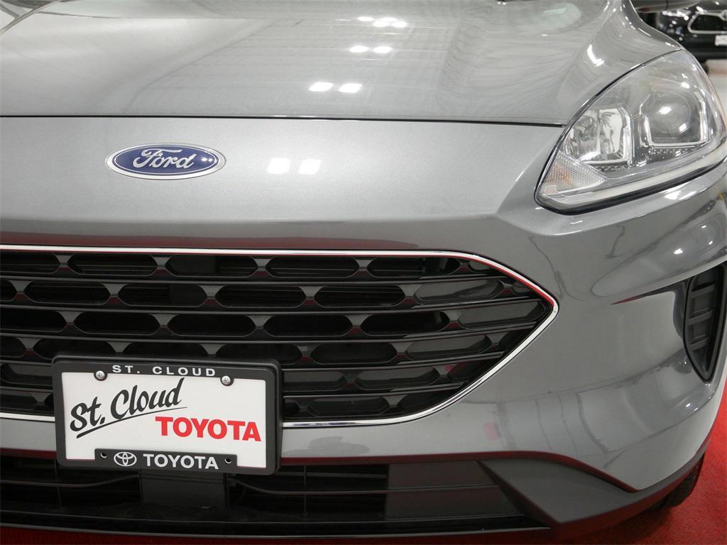 used 2022 Ford Escape car, priced at $25,391