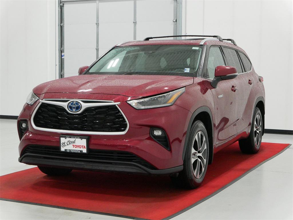 used 2021 Toyota Highlander Hybrid car, priced at $39,491