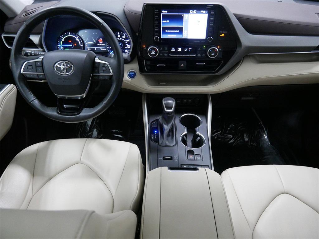 used 2021 Toyota Highlander Hybrid car, priced at $39,491