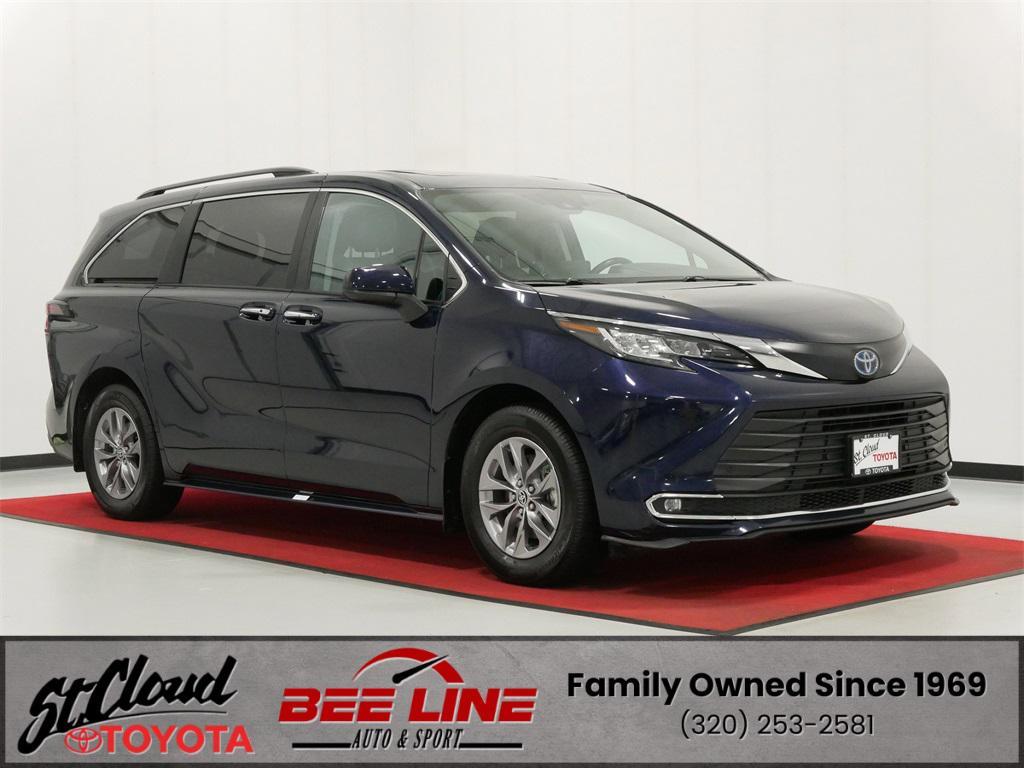 used 2023 Toyota Sienna car, priced at $31,991