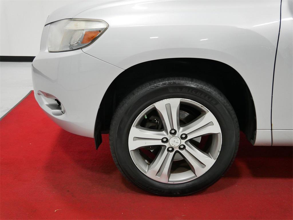 used 2009 Toyota Highlander car, priced at $5,991