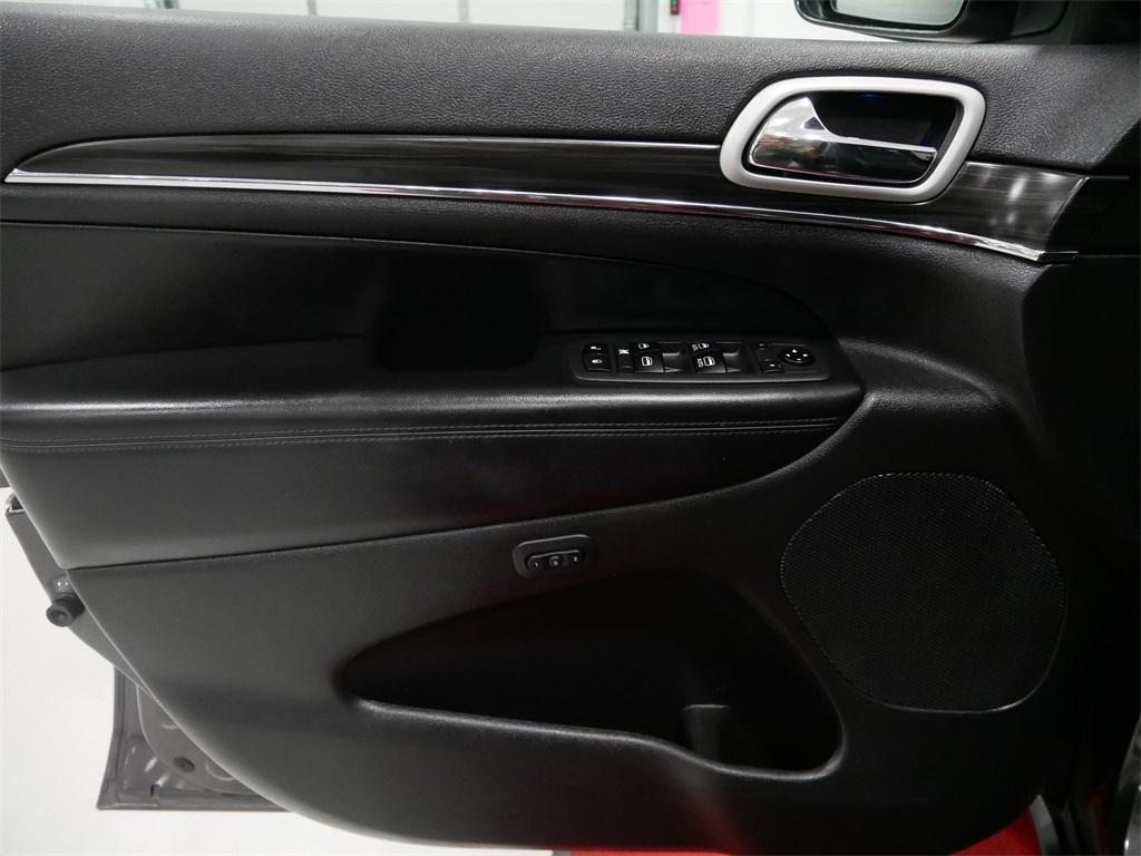 used 2021 Jeep Grand Cherokee car, priced at $21,991