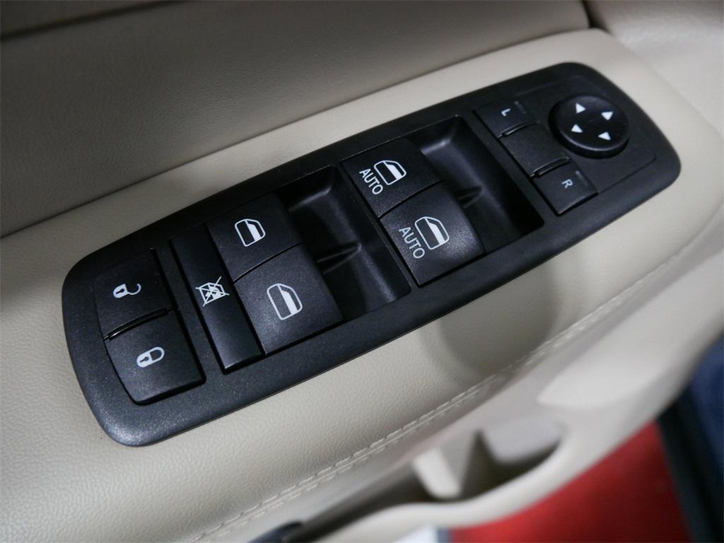 used 2021 Jeep Grand Cherokee car, priced at $26,991