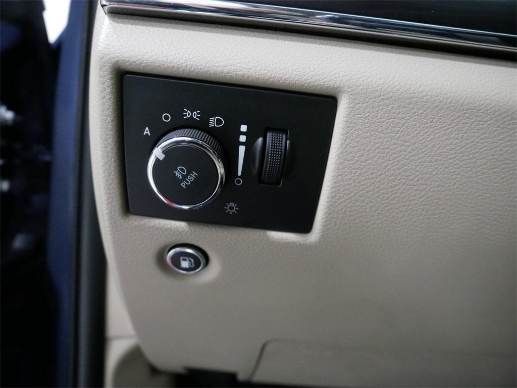 used 2021 Jeep Grand Cherokee car, priced at $26,991