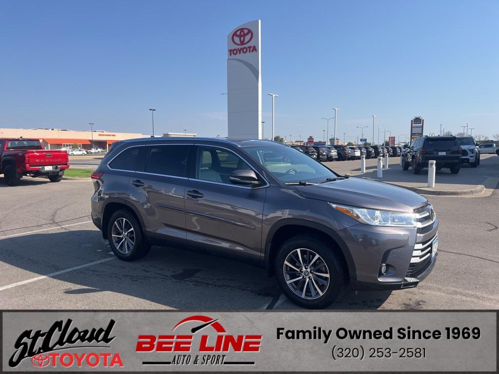 used 2019 Toyota Highlander car, priced at $28,991