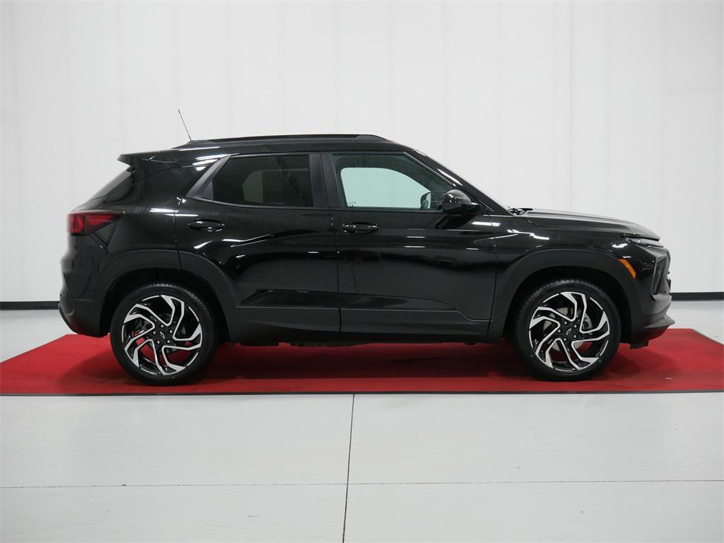 used 2024 Chevrolet TrailBlazer car, priced at $27,291